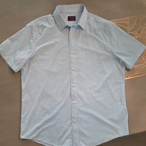 UNTUCKit Light Blue Striped Men's Shirt